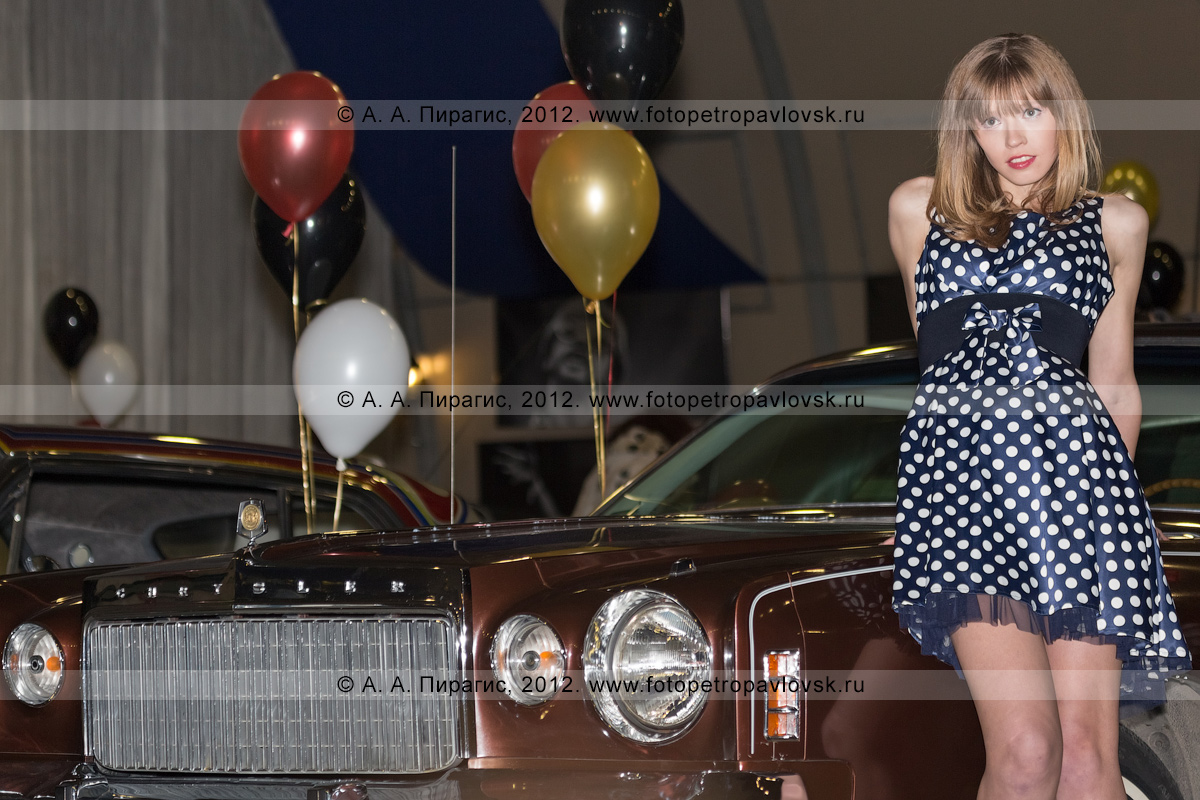 Фотография: выставка раритетных и эксклюзивных автомобилей. "Роллердром", Петропавловск-Камчатский