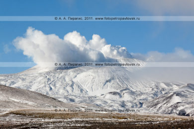 Фотографии действующего вулкана Горелого в Камчатском крае
