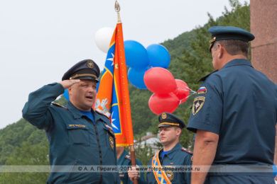 Фоторепортаж: Главное управление МЧС России по Камчатскому краю получило знамя