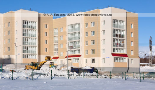 Фоторепортаж: работа снегоуборочной техники в городе Петропавловске-Камчатском