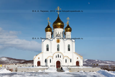 Фотографии Свято-Троицкого кафедрального собора в столице Камчатского края