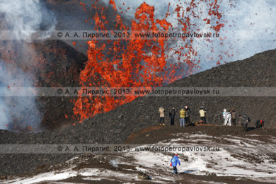 Фотографии извержение вулкана Плоский Толбачик на полуострове Камчатка