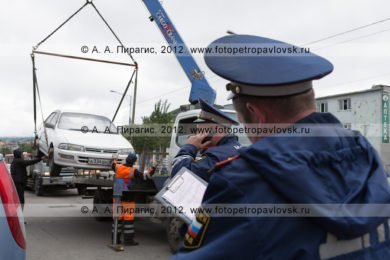 Фоторепортаж: рейд ДПС ГИБДД Камчатского края по выявлению нарушений правил остановки и стоянки транспортных средств