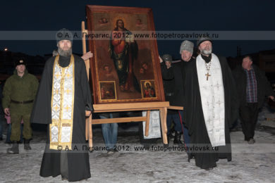 Фоторепортаж: передача иконы "Спас Смоленский" в дар Петропавловской и Камчатской епархии Русской православной церкви