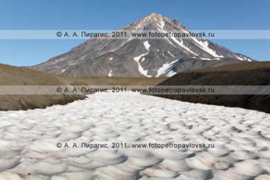 Фотографии действующего Корякского вулкана на полуострове Камчатка