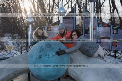 Фоторепортаж: 10 фотографий открытия комплекса объектов туристско-рекреационного показа "Космический указатель"