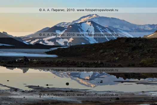 Фотография Мутновского вулкана на полуострове Камчатка